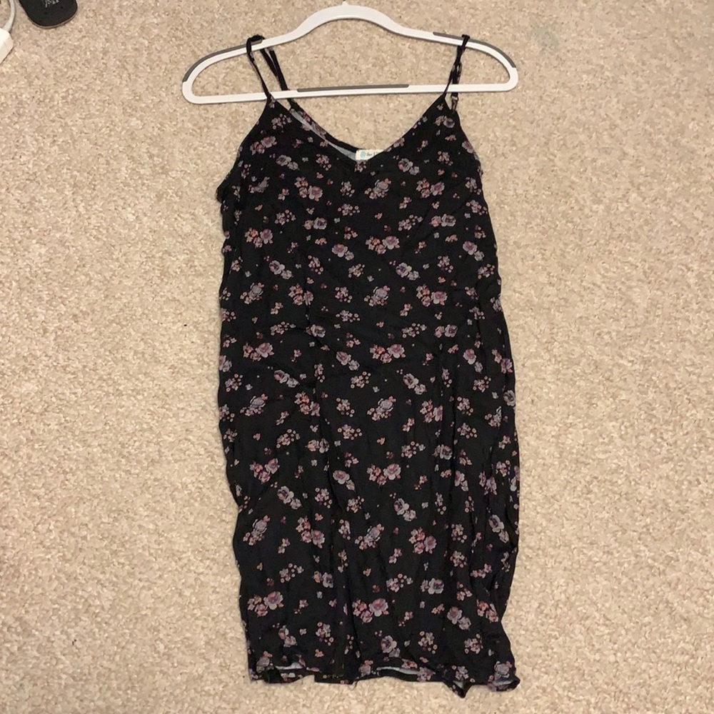 Sleeveless flower dress